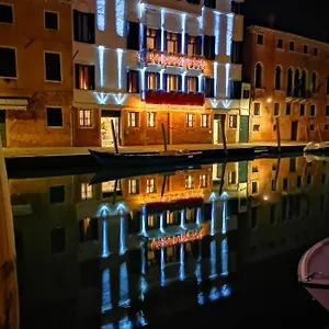 Hotel Ca' Bonfadini Historic Experience, Venice