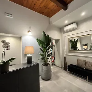 https://soha-piazza-di-spagna-boutique.it-romehotels.com